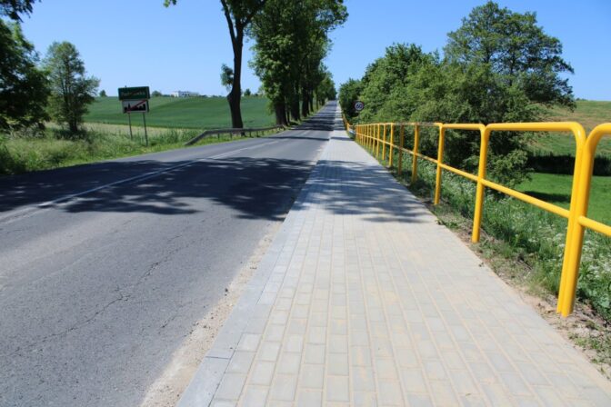 Budowa chodników przy drogach powiatowych na terenie Powiatu Mogileńskiego